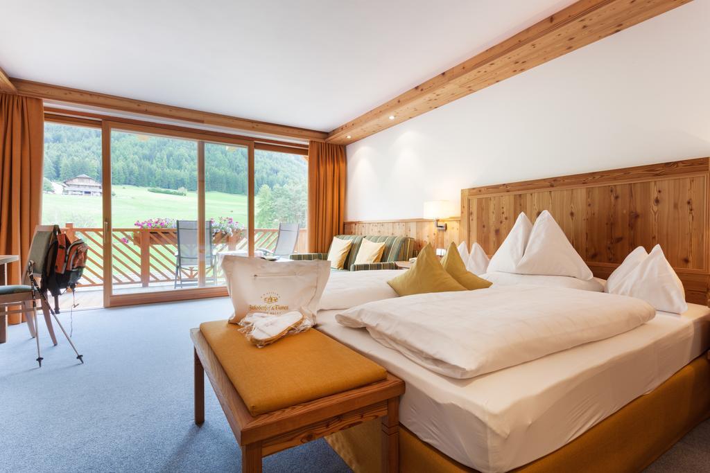 Hotel Chalet Tianes - Alpine Relax Castelrotto Pokój zdjęcie